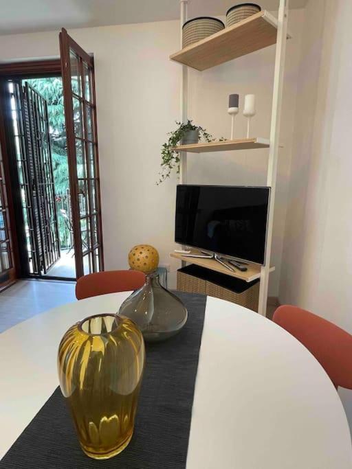 Grazioso Appartamento In Condominio Nel Verde Buccinasco Exterior photo